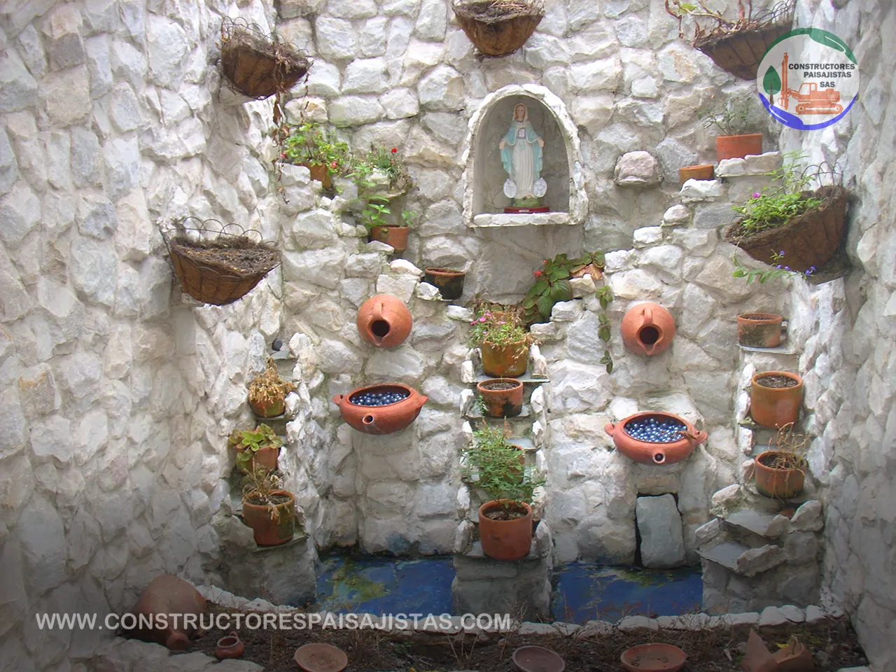 construcción de cascadas artificiales grutas