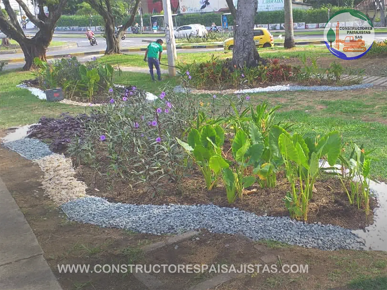 construcción de jardines y zonas verdes zona4